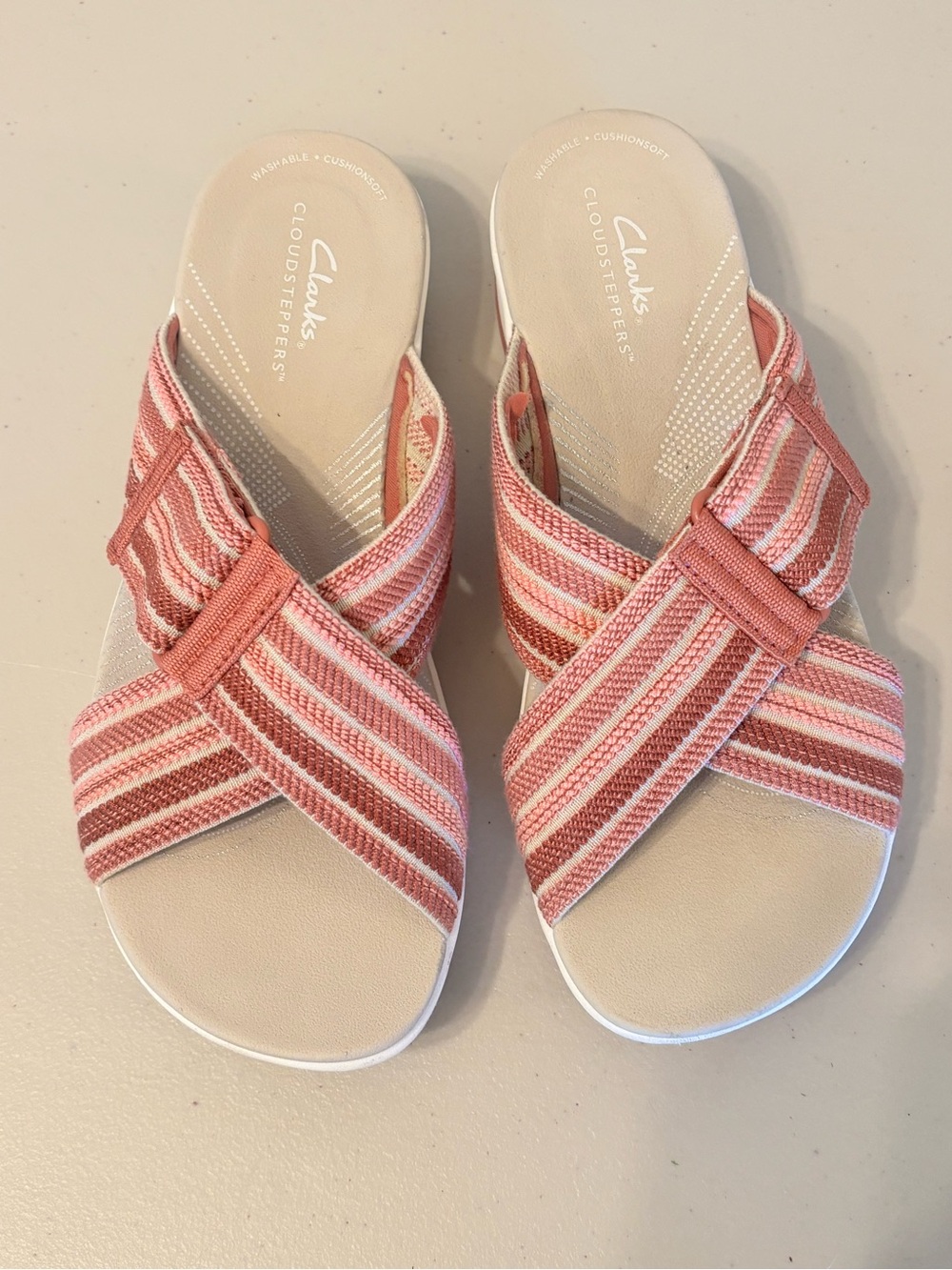 Clarks Women's Pink Striped Cloudsteppers Crisscross Sandals 7.5